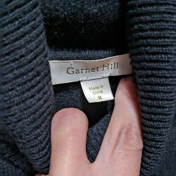 Garnet Hill Cashmere Turtleneck Sweater Black size Medium - Picture 3 of 5